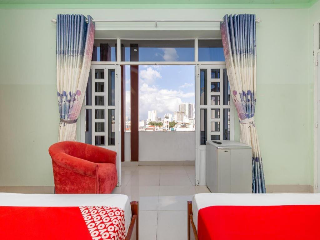 Oyo 898 Phuong Thao Hotel Nha Trang Exteriör bild