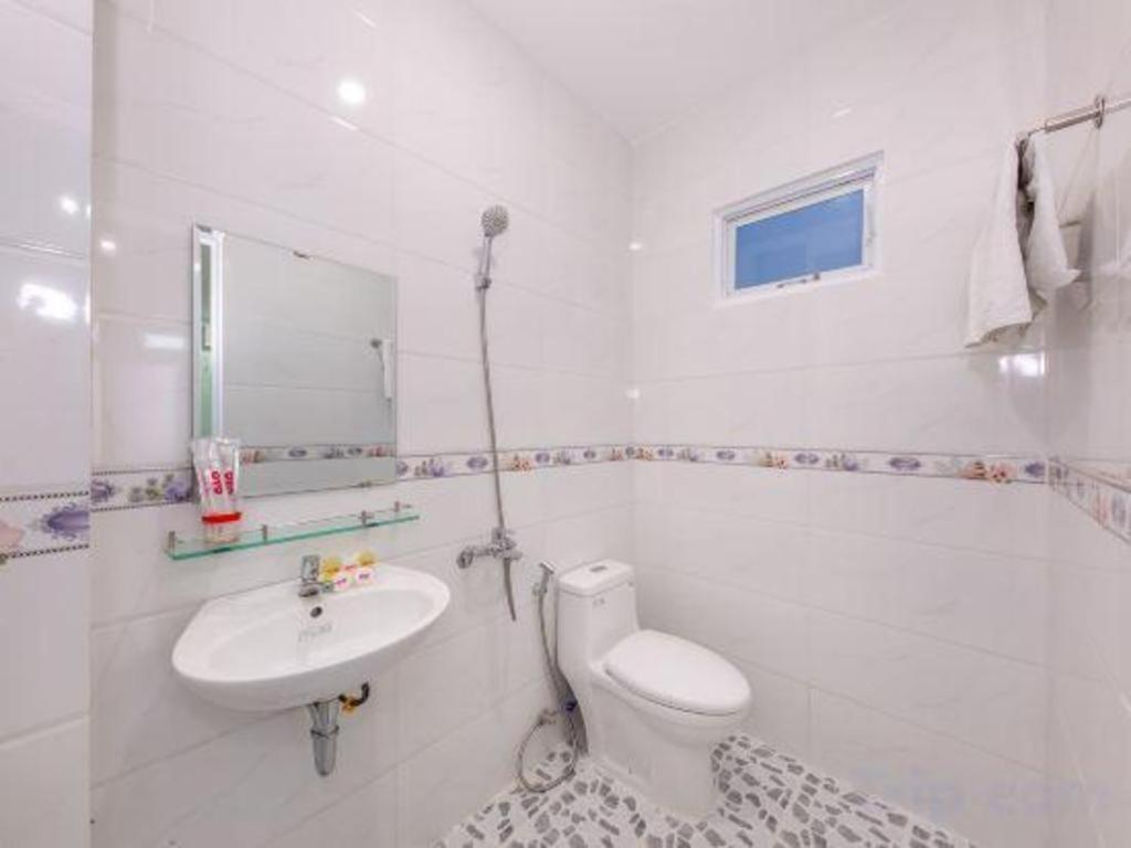 Oyo 898 Phuong Thao Hotel Nha Trang Exteriör bild