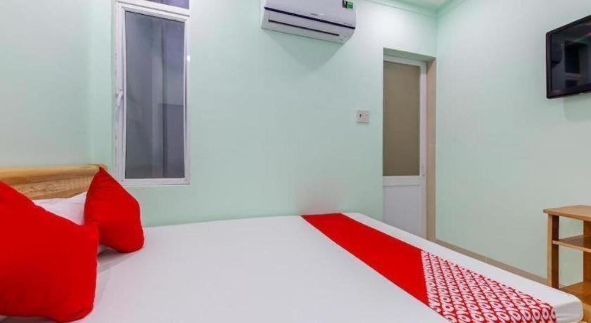 Oyo 898 Phuong Thao Hotel Nha Trang Exteriör bild