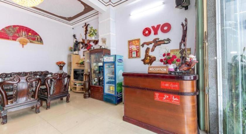 Oyo 898 Phuong Thao Hotel Nha Trang Exteriör bild