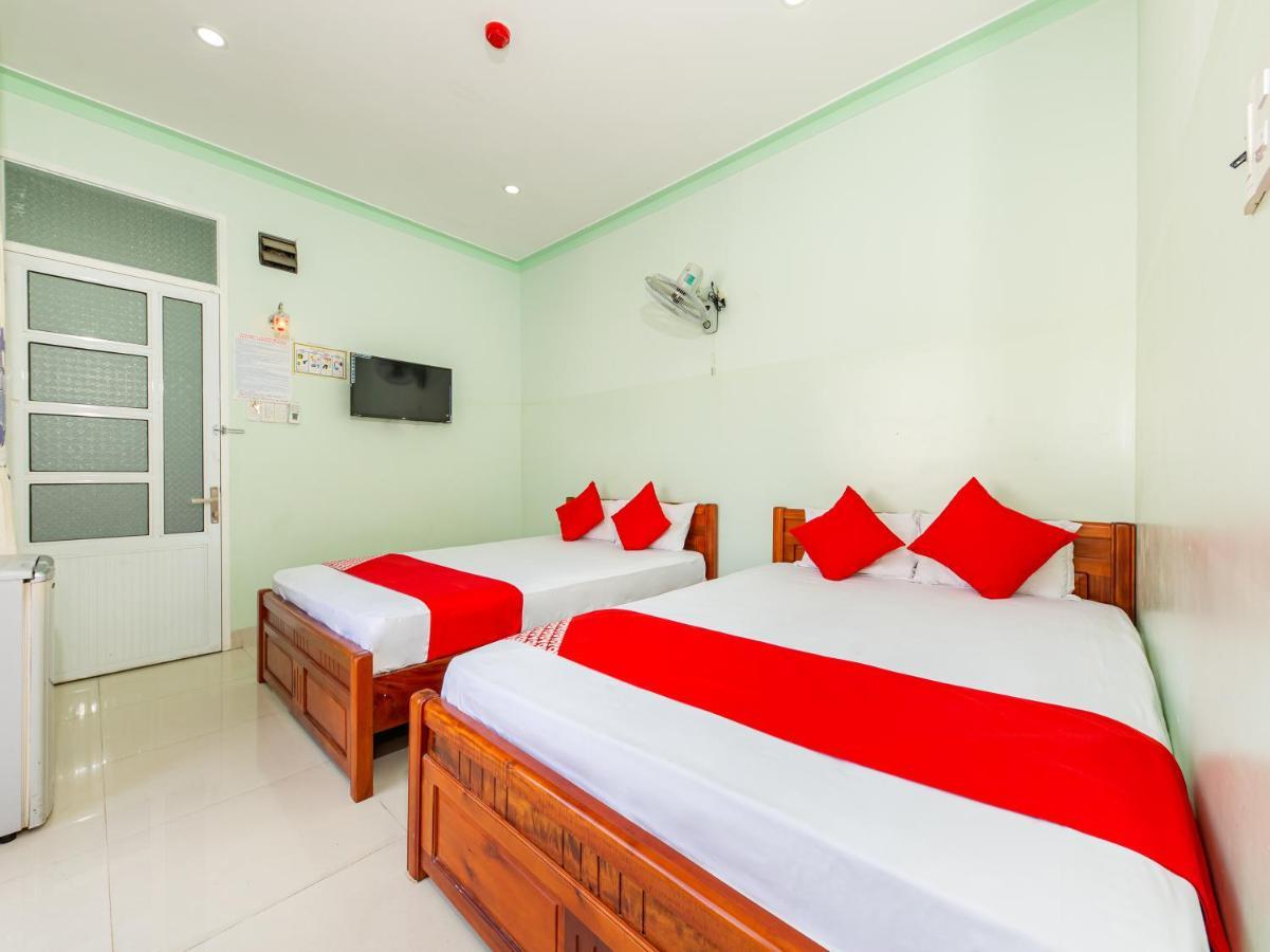 Oyo 898 Phuong Thao Hotel Nha Trang Exteriör bild